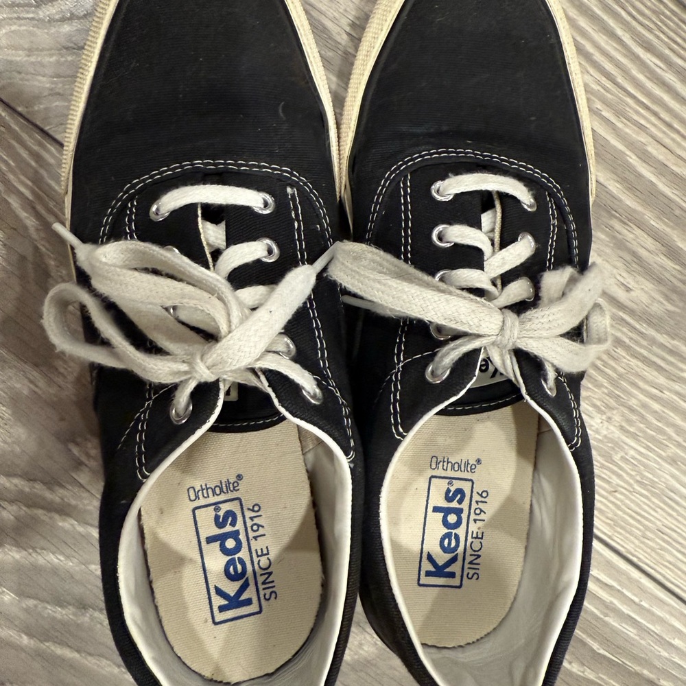 Keds WoMen's Black Canvas Sneakers